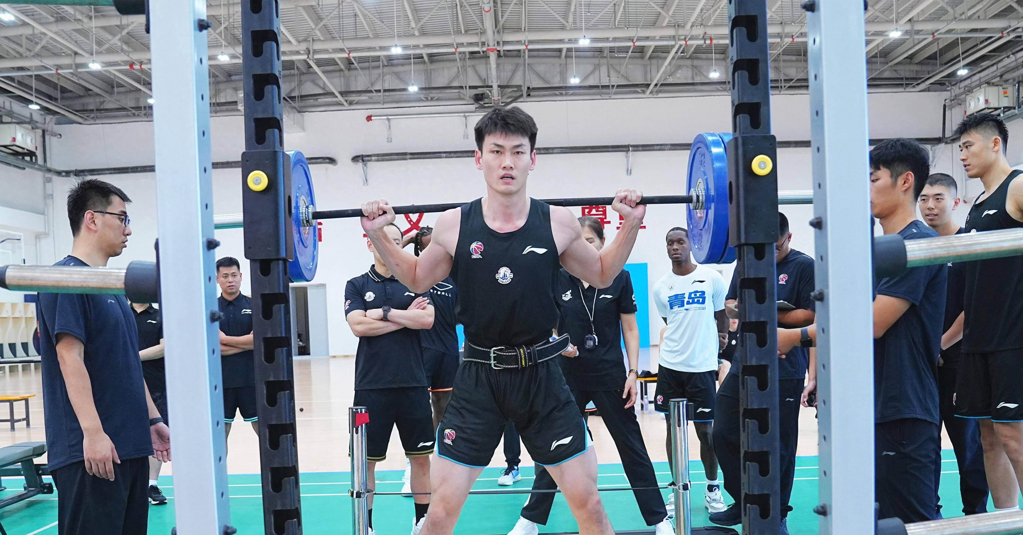 米兰官网CBA常规赛赛程吃紧，新奥尔良鹈鹕转会期迎来里程碑，底气十足，轮换策略成焦点的简单介绍