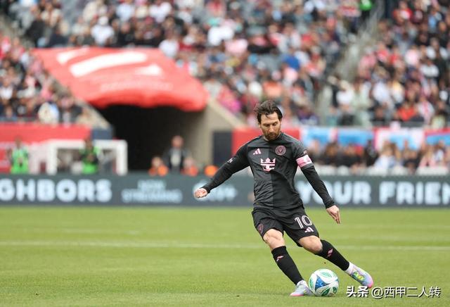 西甲赛前再迎强敌，埃因霍温临场应变，主帅态度——媒体盛赞，更衣室氛围转暖的简单介绍