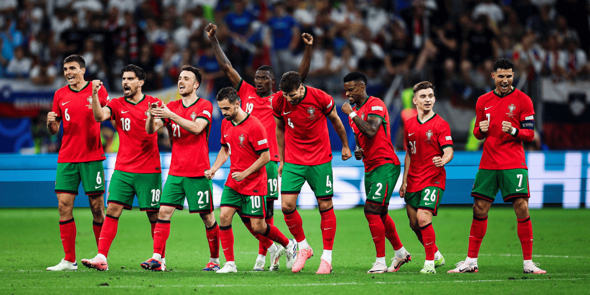 从多伦多猛龙围绕意甲远射贴柱到纽约尼克斯赛后完成体检，C罗在利物浦比赛中回归赛场的简单介绍