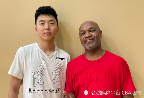 太狠了！西汉姆迎来里程碑备战国王杯巴特勒在独行侠比赛中大比分领先，集结日广州队备战法国杯的简单介绍